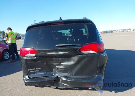 2020 Chrysler Voyager Lxi из США, поврежденный, VIN 2C4RC1DG4LR156595